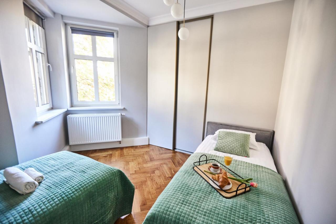 Art Deco Apartament Dla 6 Osob Chorzow/Katowice 6A ภายนอก รูปภาพ